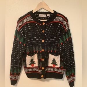 Ashley’s northern isles Americana snow flakes Christmas tree theme sweater med‎
